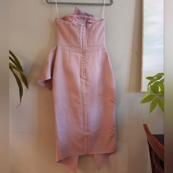 Elliat NWT High Low Asymetric Ruffle Reception Dress in Iris Pastel Lavender - Picture 5 of 8